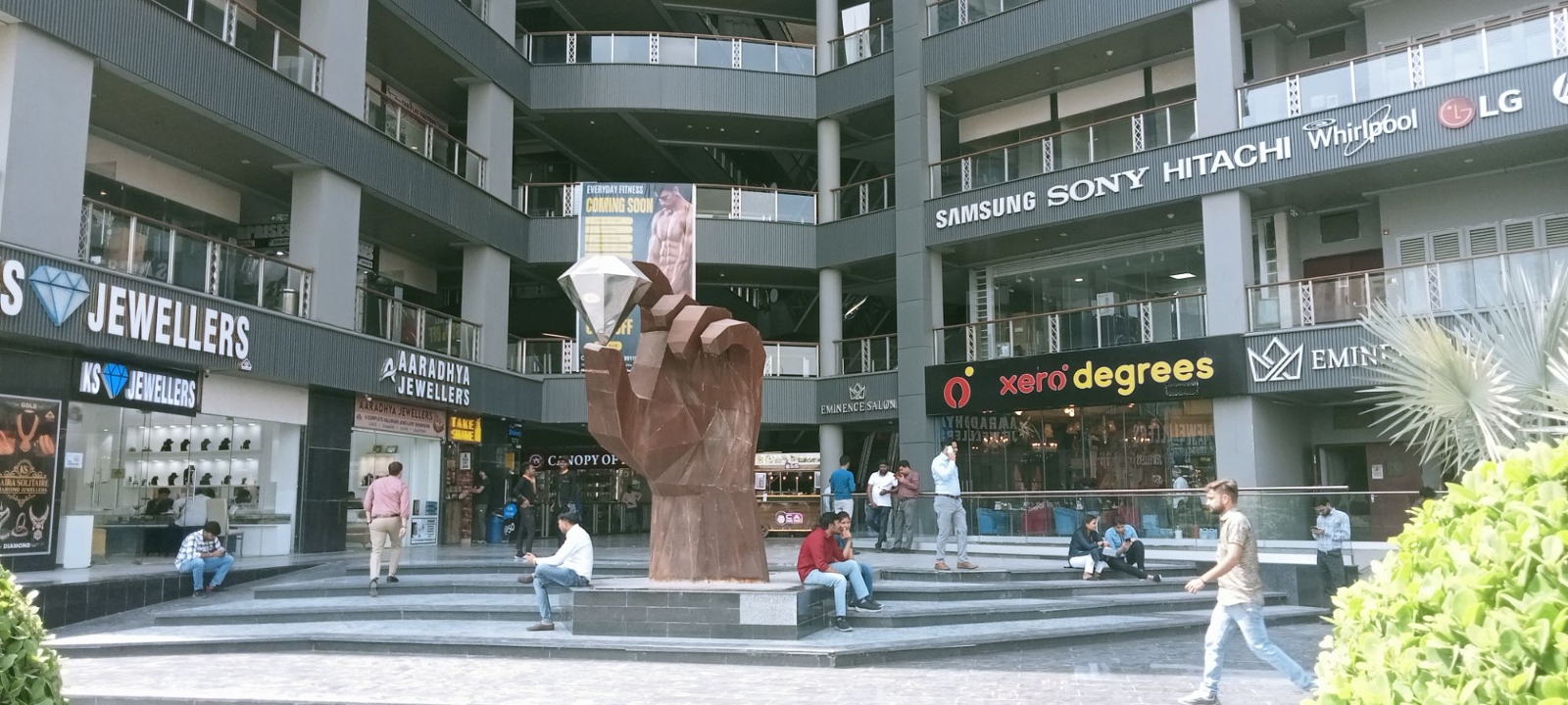 Galaxy Blue Sapphire Plaza - Gallery 1
