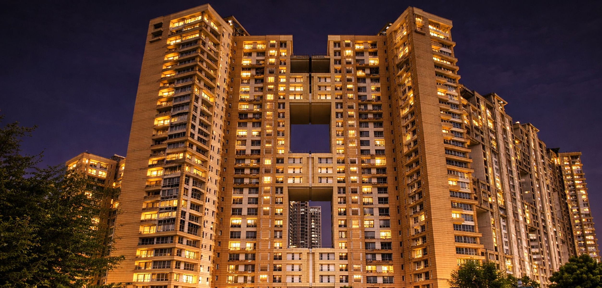 Jaypee Greens Kalypso Court